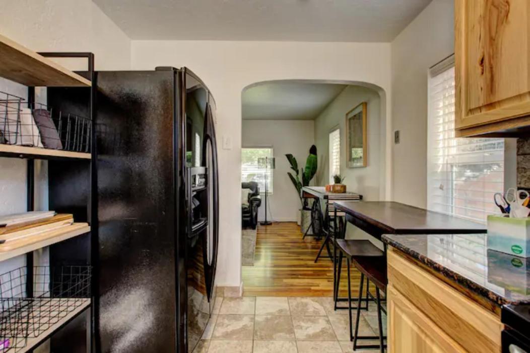 Home Sweet Idahome, Feels Like Home With All The Decor You Wish You Could Afford King Bed In Master, Fully Fenced Dog Friendly Yard, A Few Blocks From Bsu And Downtown Boise, Your Perfect Stay! Exterior foto
